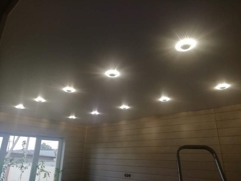 Натяжные потолки