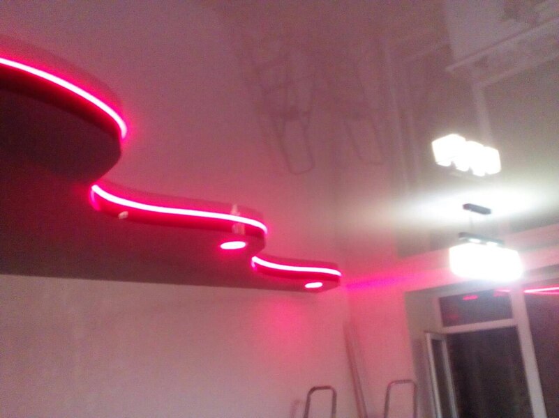 Натяжные потолки